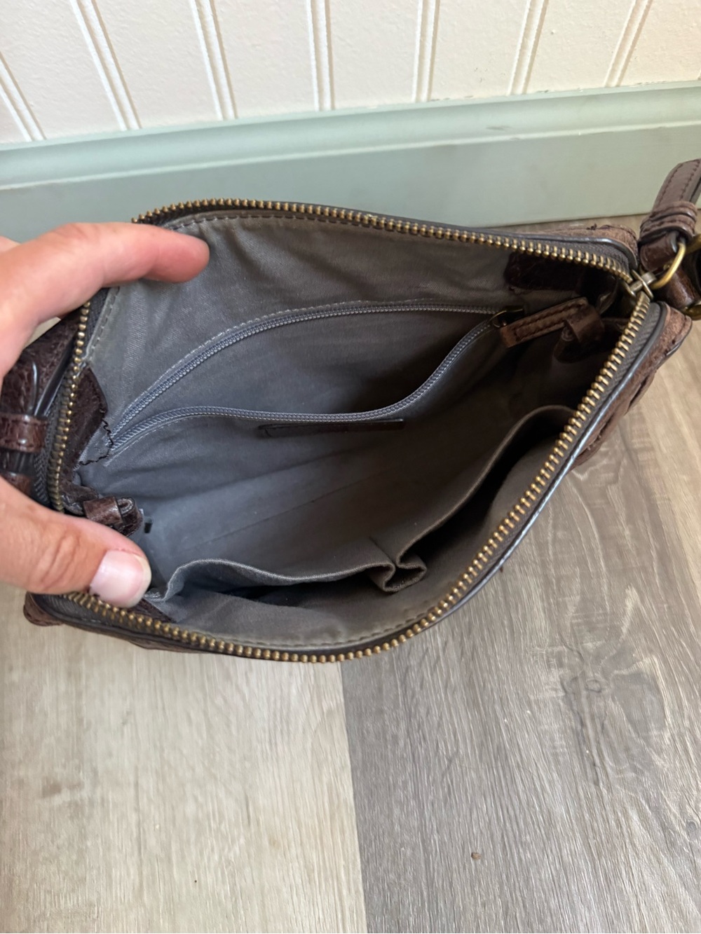 Frye Melissa zip crossbody bag - Picture 6 of 10